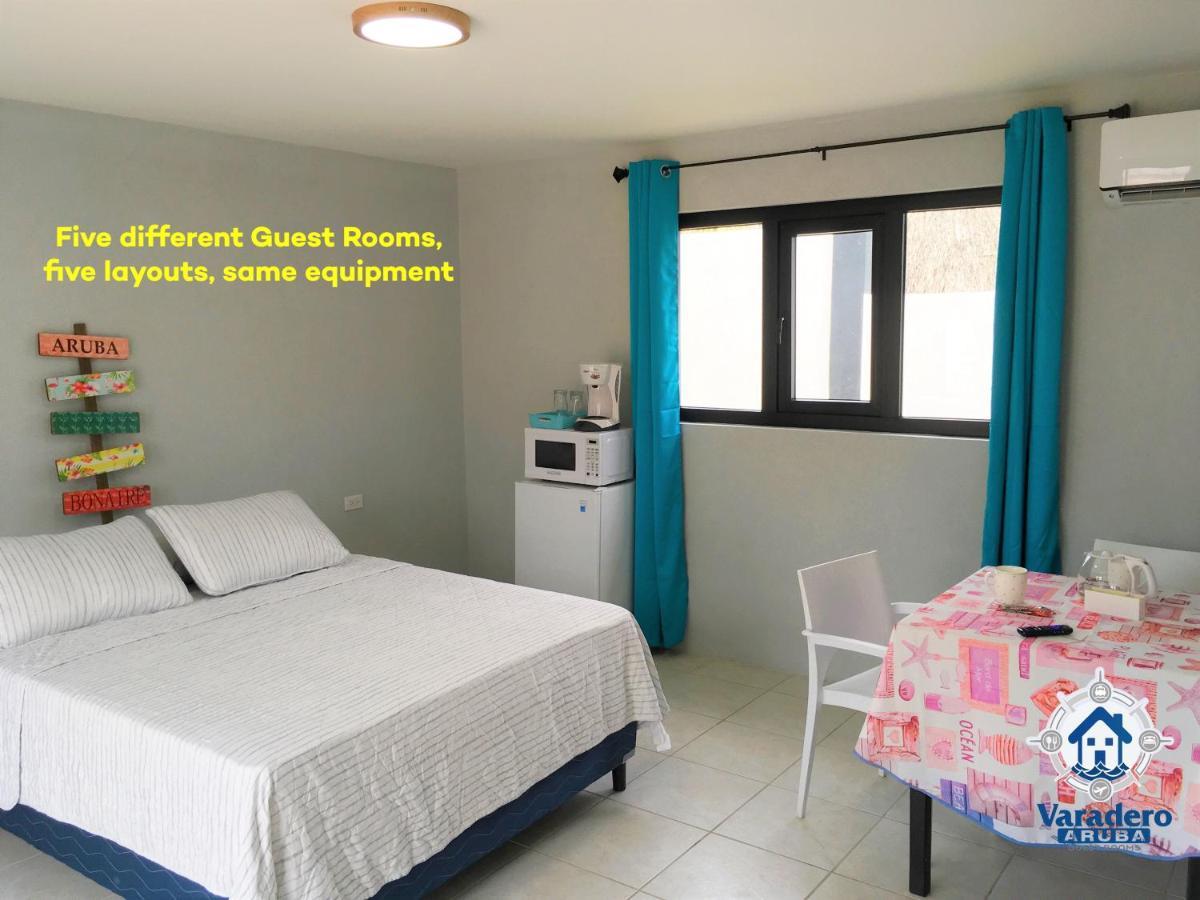 Varadero Marina Airport Guests Rooms Oranjestad Ngoại thất bức ảnh